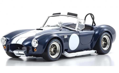 シェルビーコブラ427が内蔵された大型スケルトンスピーカー