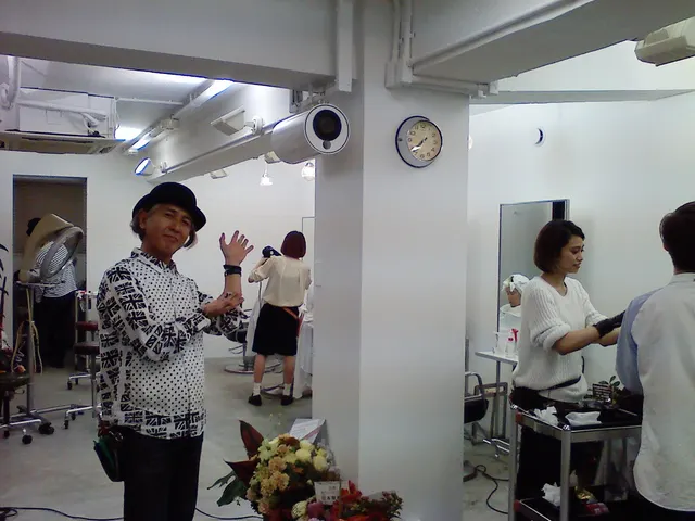ヘアサロン：ヘブンス（表参道）　オーナー小松敦様 導入写真 1